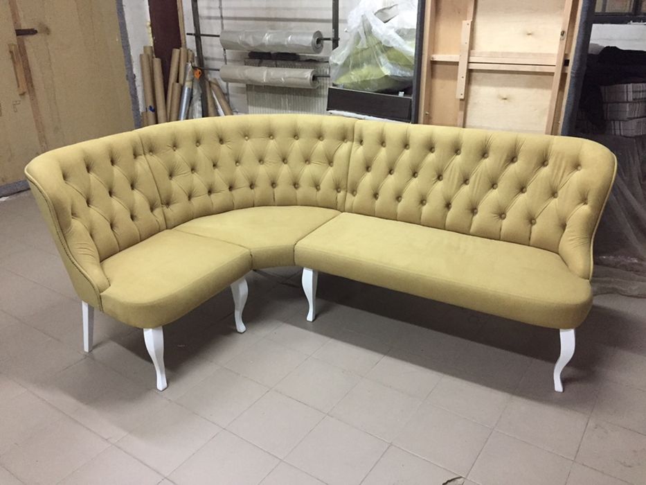 Перетяжка та ремонт м‘яких меблів