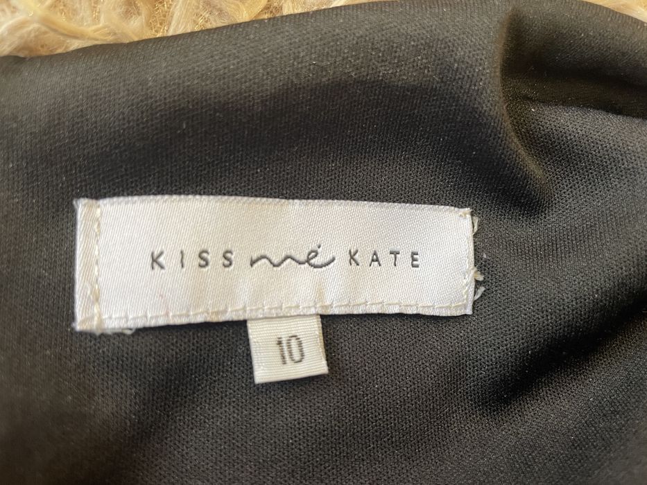 Продам вечернее женское платье в идеальном состоянии.