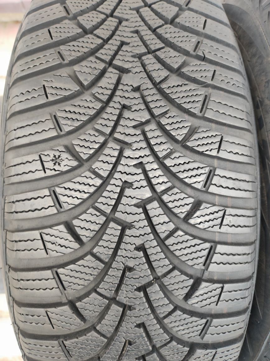 205.55.16 komplet opon zimowych Goodyear UltraGrip 9 bieżnik 8 mm