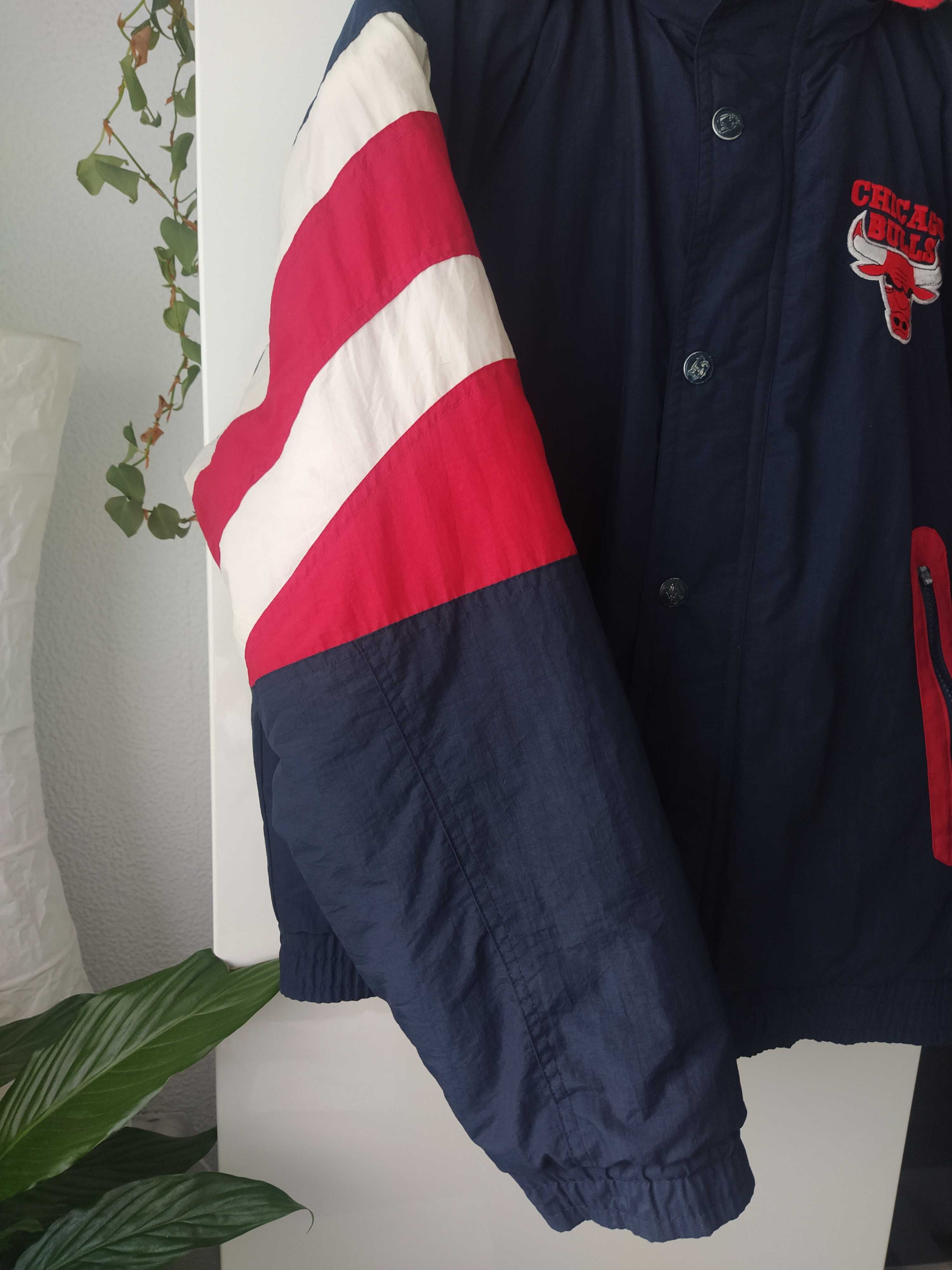 Vintage zimowa kurtka Chicago Bulls roz. M lata '90 granatowo czerwona