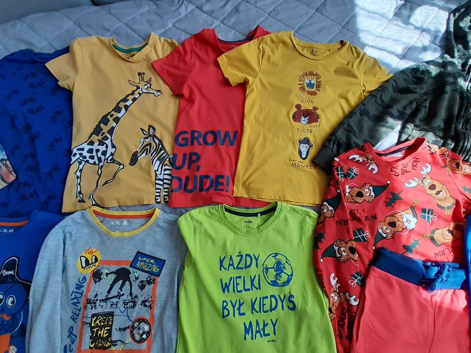 Zestaw ubrań roz. 128- 134