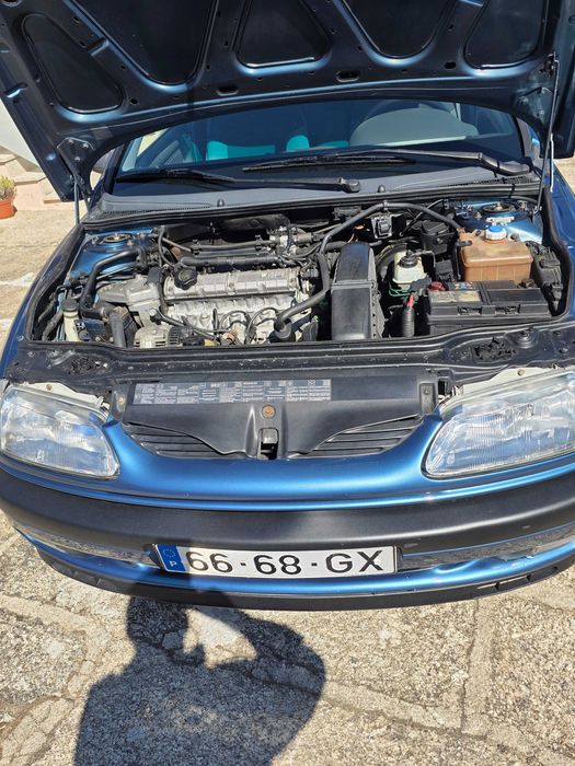 Carro Renault Laguna 1.8 RXE
