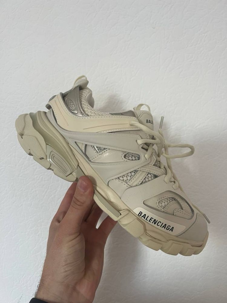БЕЗ ПЕРЕДОПЛАТ‼️ +3 кольори Жіночі кросівки Balenciaga Track Beige