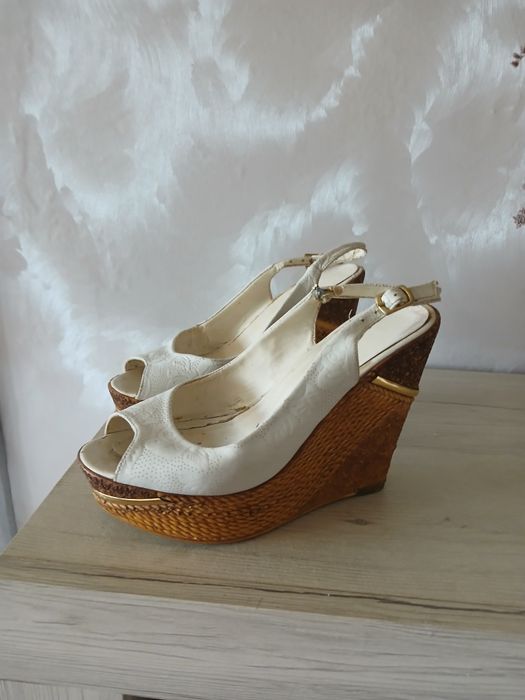 Білі босоніжки,  Розмір 37