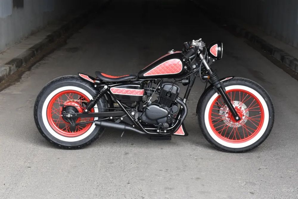 Honda CA Honda Rebel 125 CA custom bobber cafe XVS VT pinup