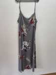 Vestido midi de alças