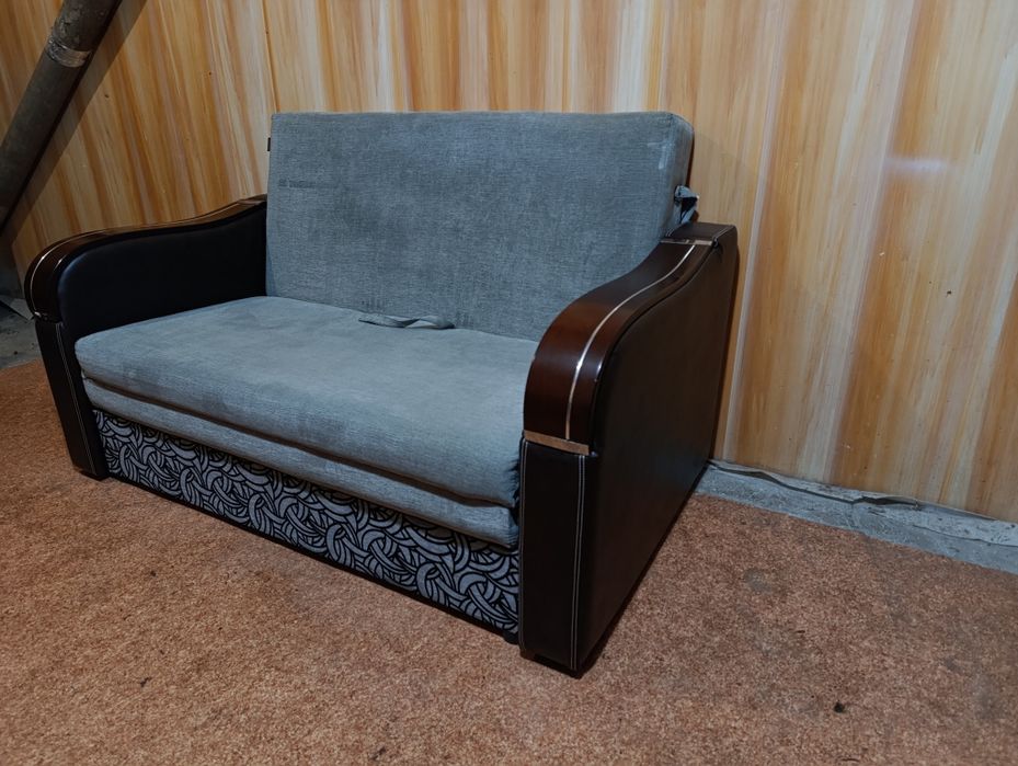 Продам диван канапе