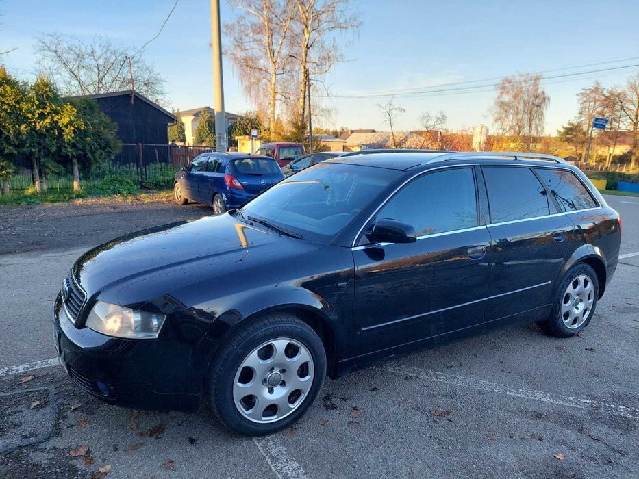 Audi A4  1,8  163 kM