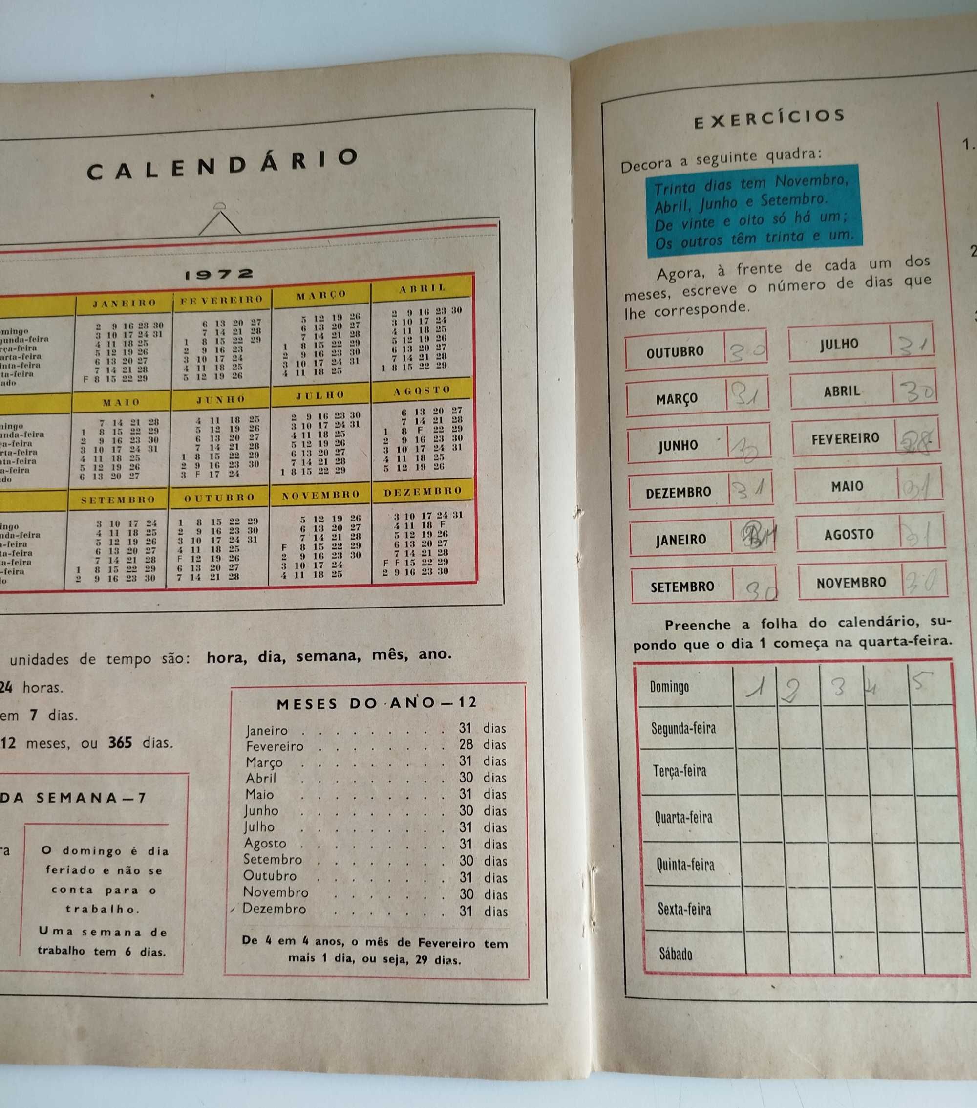 Livro Escolar Antigo - Anos 70