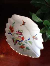 Covilhete porcelana fina, formato folha, coleção Samatra- Vista Alegre
