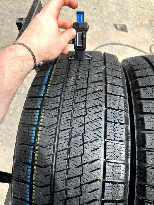 Шины Demo 225 50 R 18 Bridgestone Blizzak VRX 2 Пара зима Япония