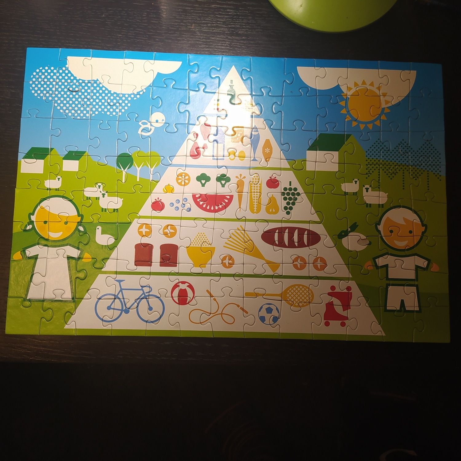 puzzle edukacyjne pn. "Jak żyć zdrowo" - piramida żywienia