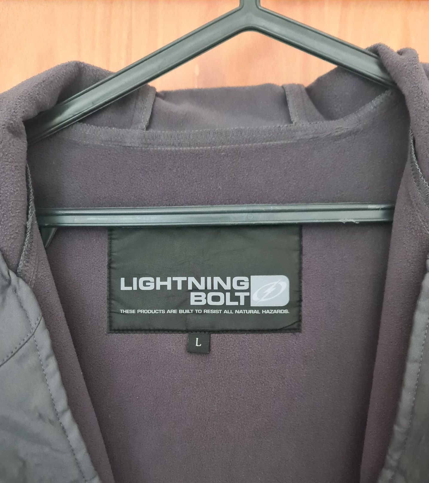 Casaco Lightning Bolt