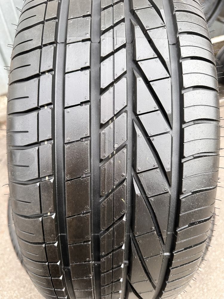 245 40 20 Goodyear Exellence Run Flut