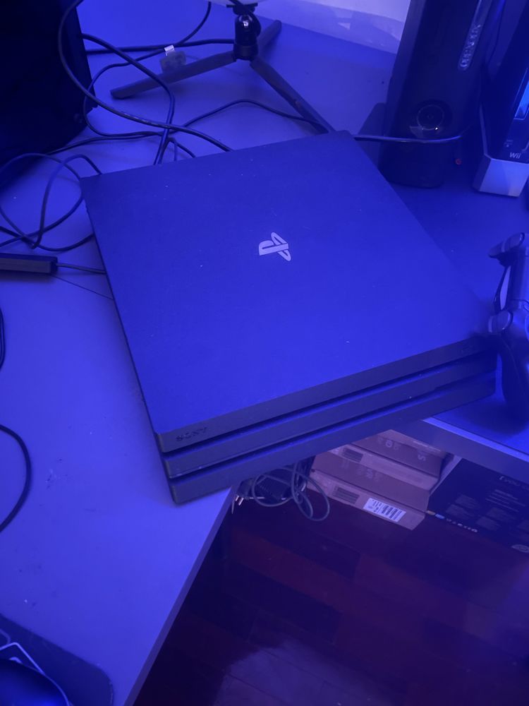 Ps4 pro 11.00 como nova