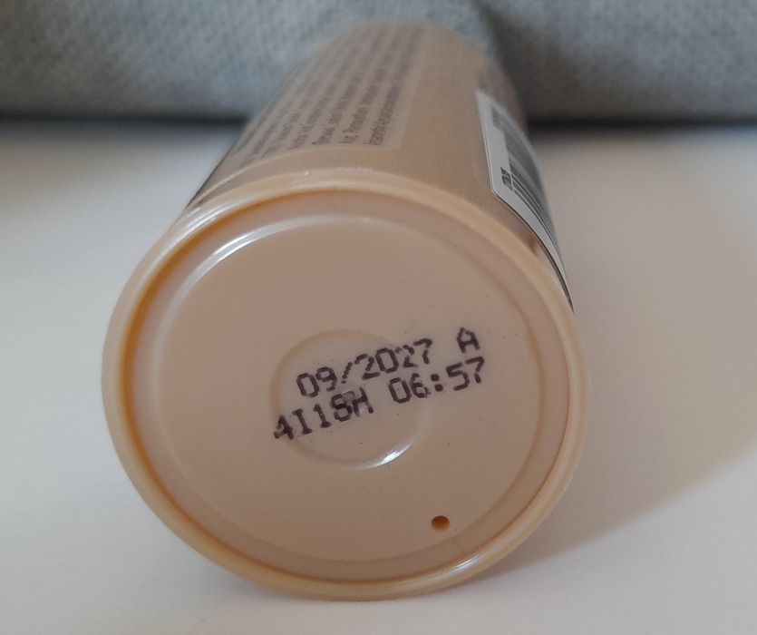 Lirene 205 City Mattpodkład matujący we fluidzie