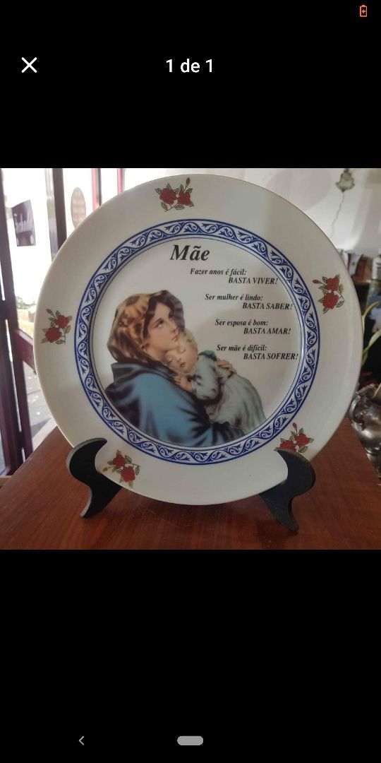 Prato porcelana motivo " Mãe" em estado novo.