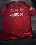 Koszulka z autografami Manchester united