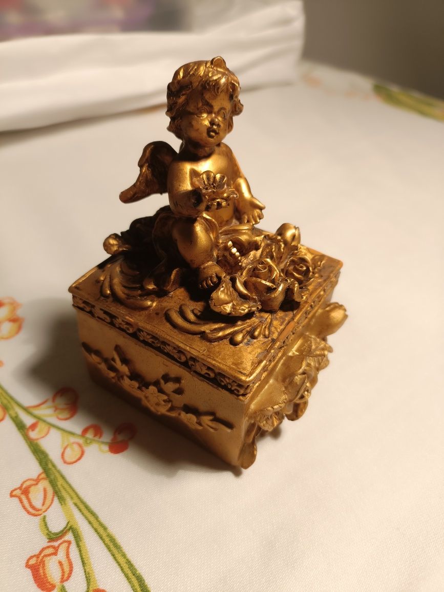 Guarda jóias em porcelana
