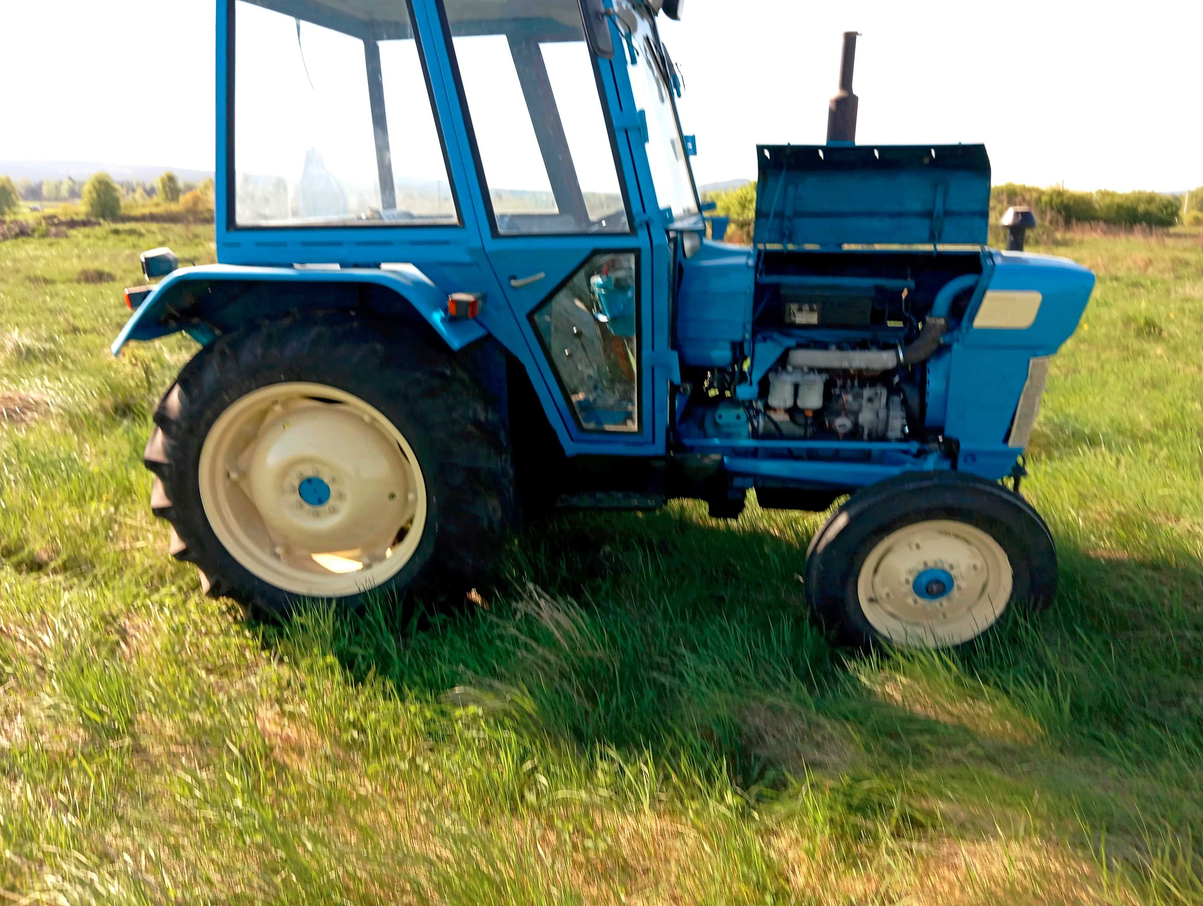 Ciągnik Traktor FORD AGRIC jak c330