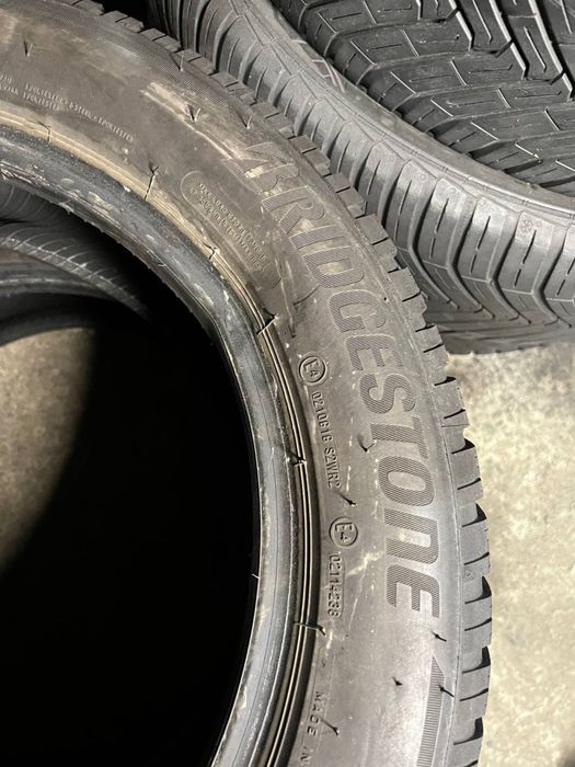 Bridgestone 205/55/16 пара зимних шин