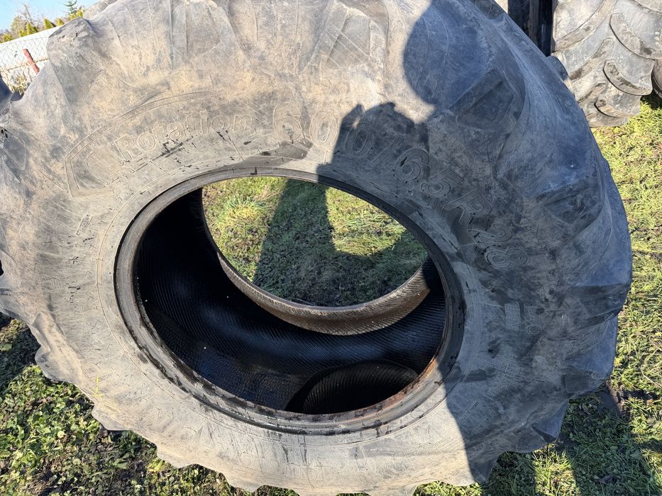 Opona 600/65R28 TAURUS