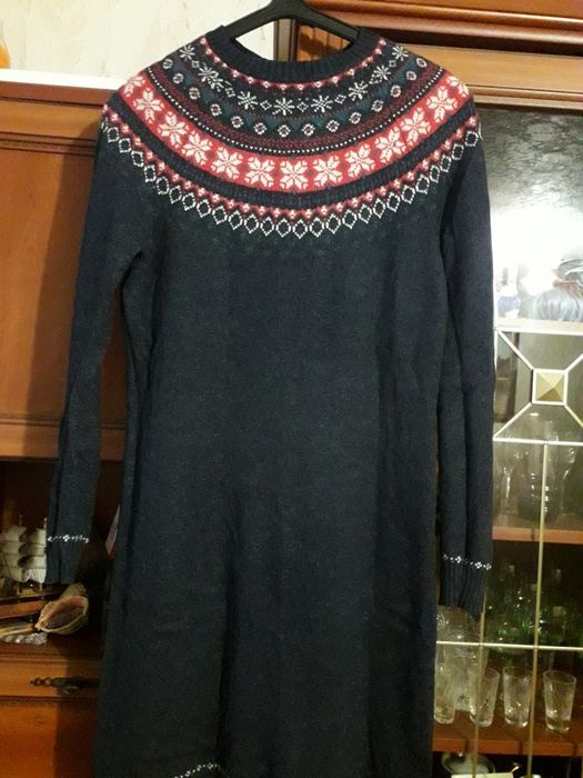 Продам женское вязаное платье