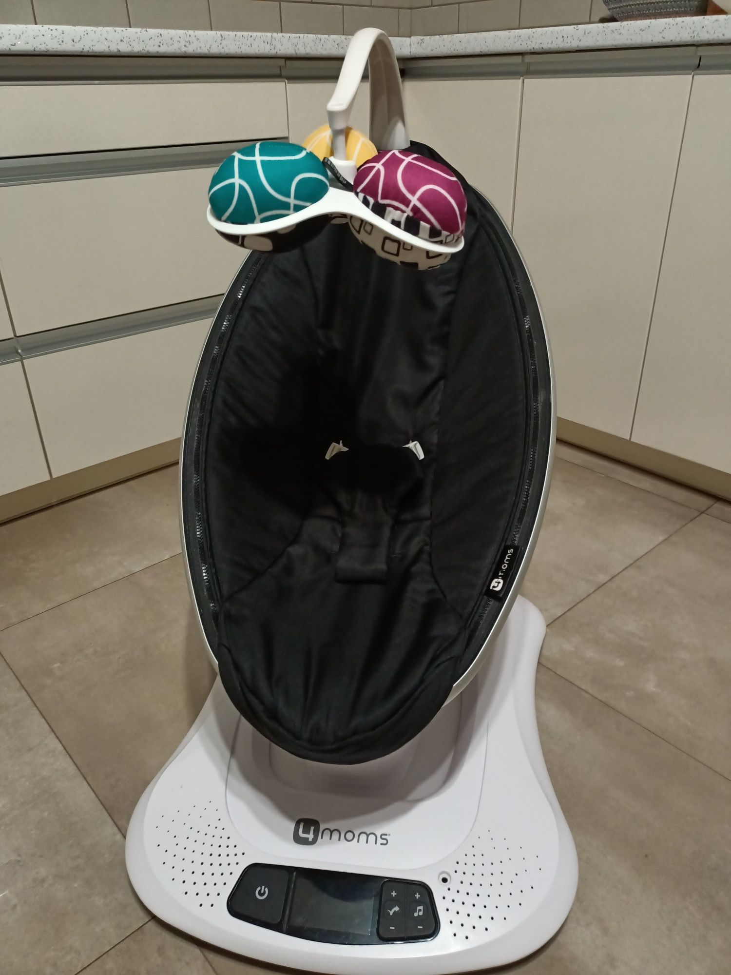 Leżaczek Bujaczek 4moms mamaRoo 4