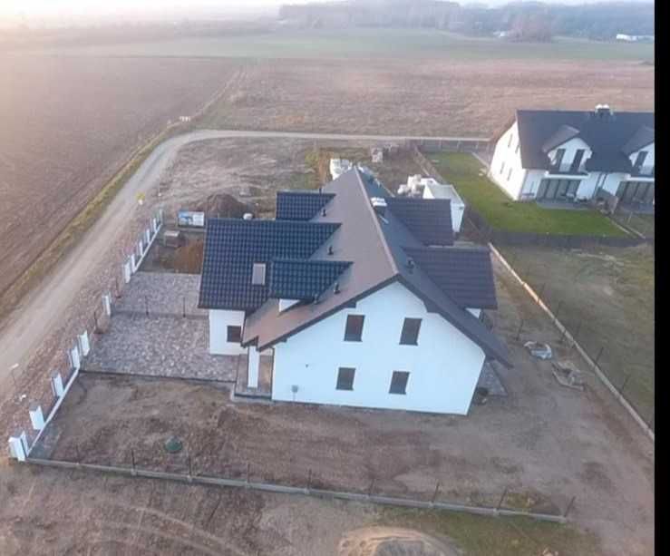 Dom w zabudowie bliźniaczej w stanie Developerskim PLUS