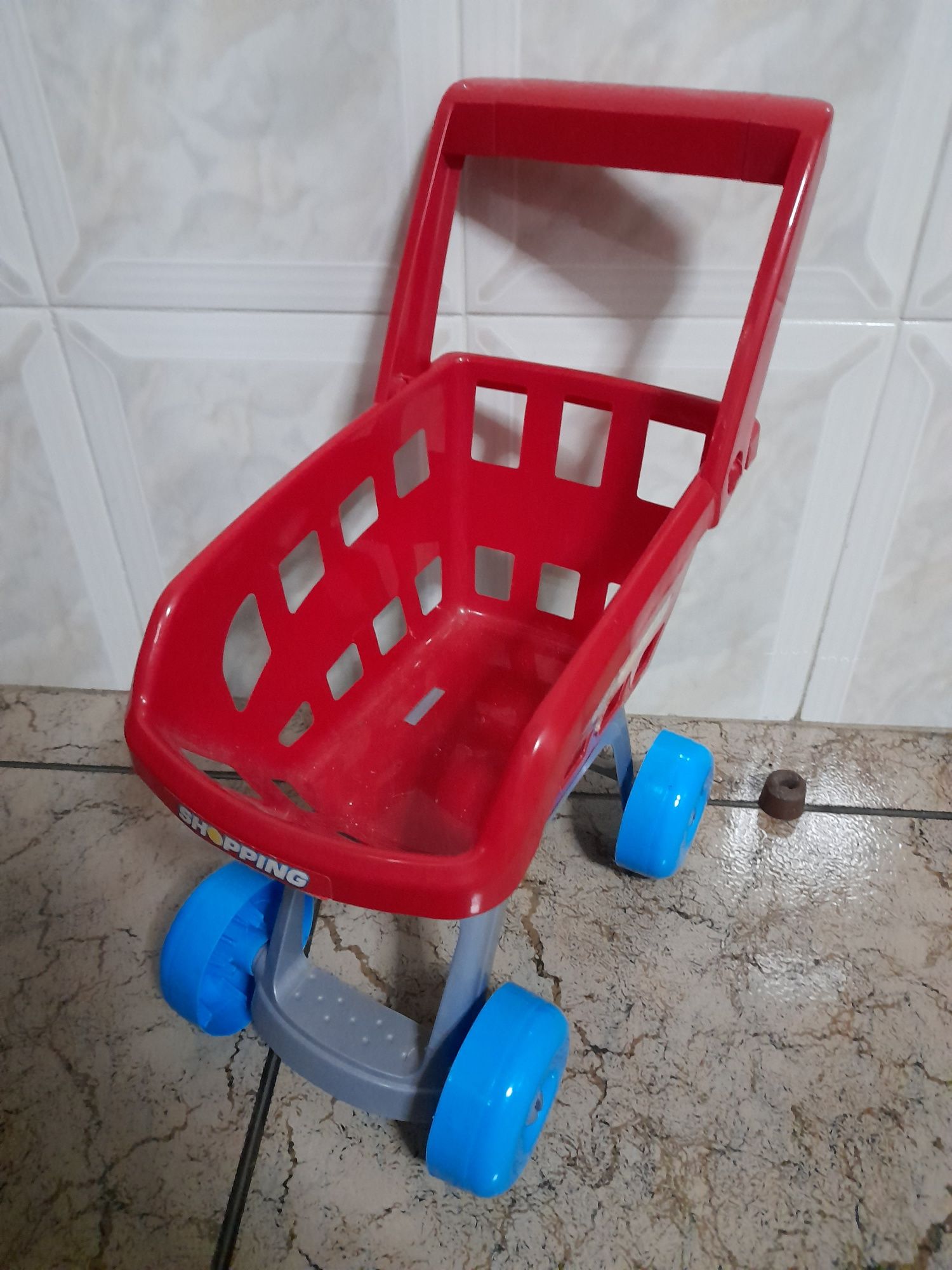 Brinquedos variados