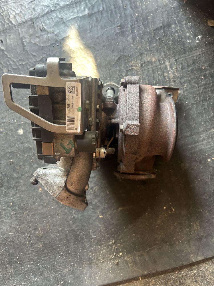 Turbo turbosprezarka GT2260V  bmw e60 e90 e65 x3 x5 alu blok