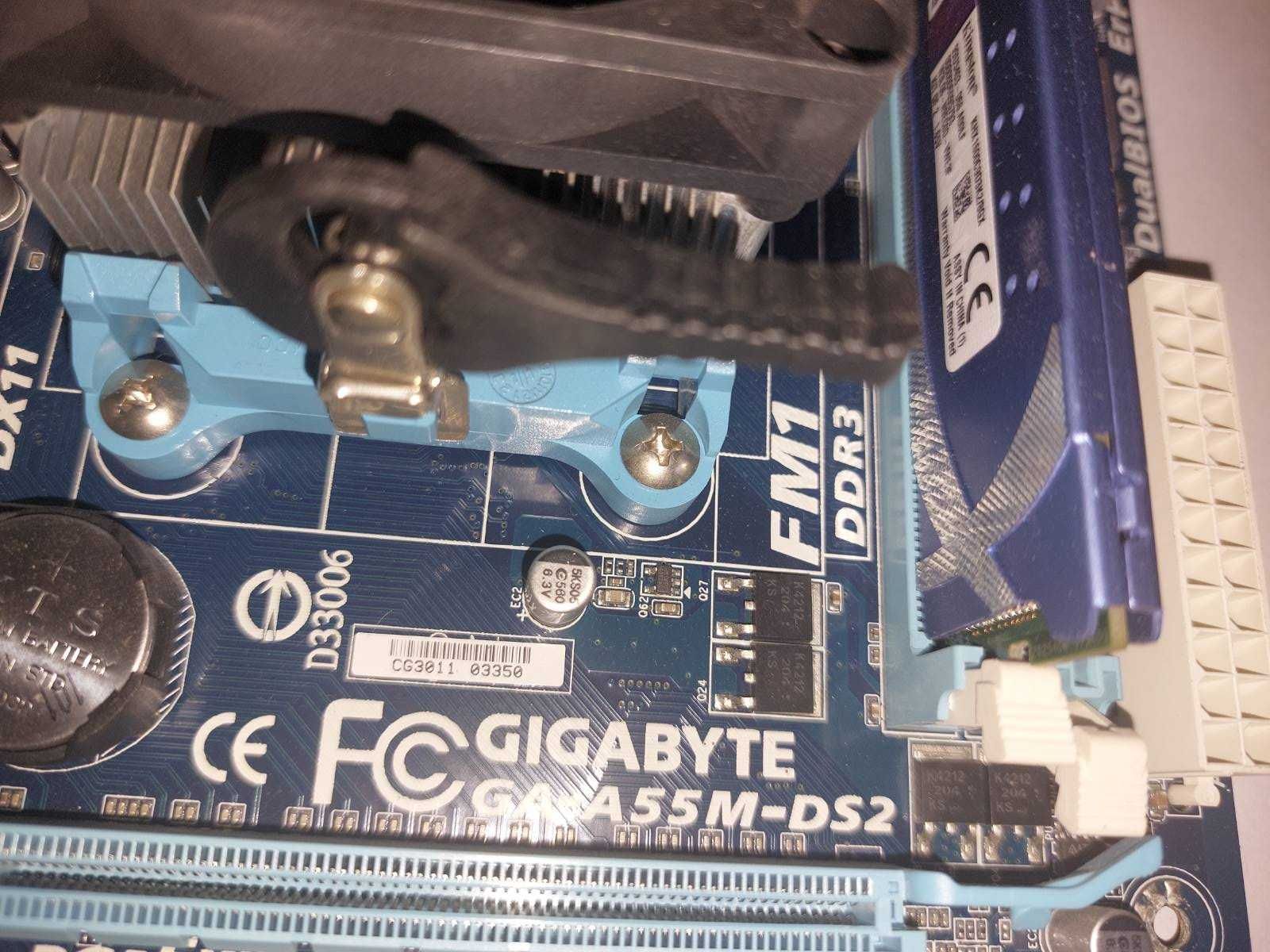 Материнська плата Gigabyte GA-A55M-DS2 (sFM1, AMD A55, PCI-Ex16)