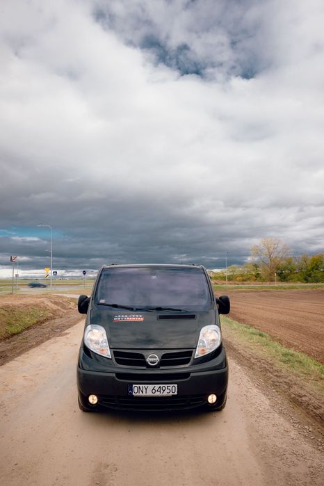 Wynajem busów 9 os. LONG / furgon blaszak z najazdami / winieta CZ