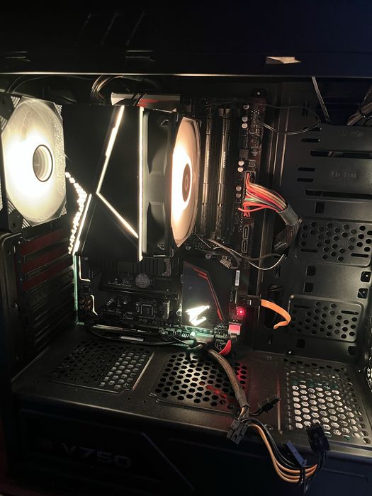 Продам Комплект Ryzen 5 3600+Aorus Elite b450v2+16gb