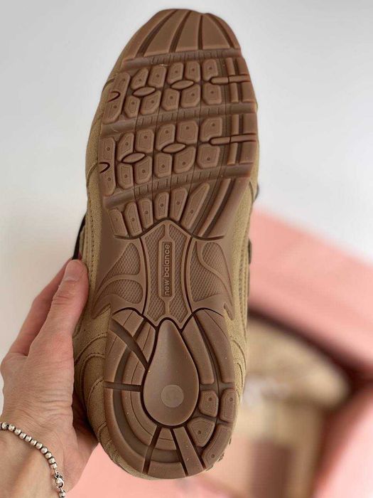 Женские кроссовки NEW BALANCE x MIU MIU BEIGE / GREEN. 36-40