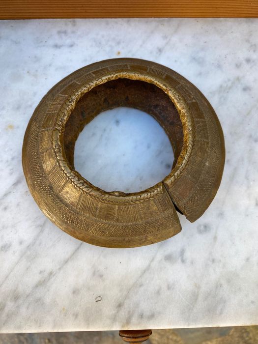 Artefacto  Africano Manilha Pulseira Escravo Séc XVI África 11,4 cm