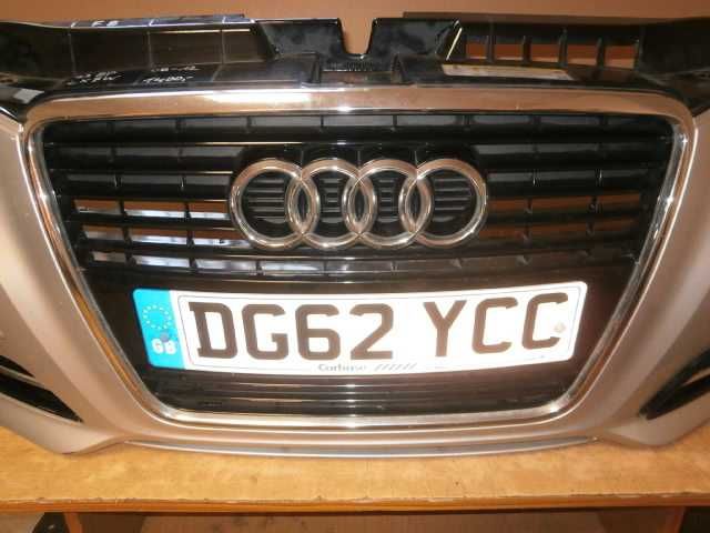 audi A3 8P 08-12 II lift zderzak przód przedni srebrny LX7W