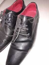 sapatos de homem n.º 42