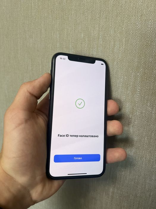 Айфон 11 pro на 64 ГБ