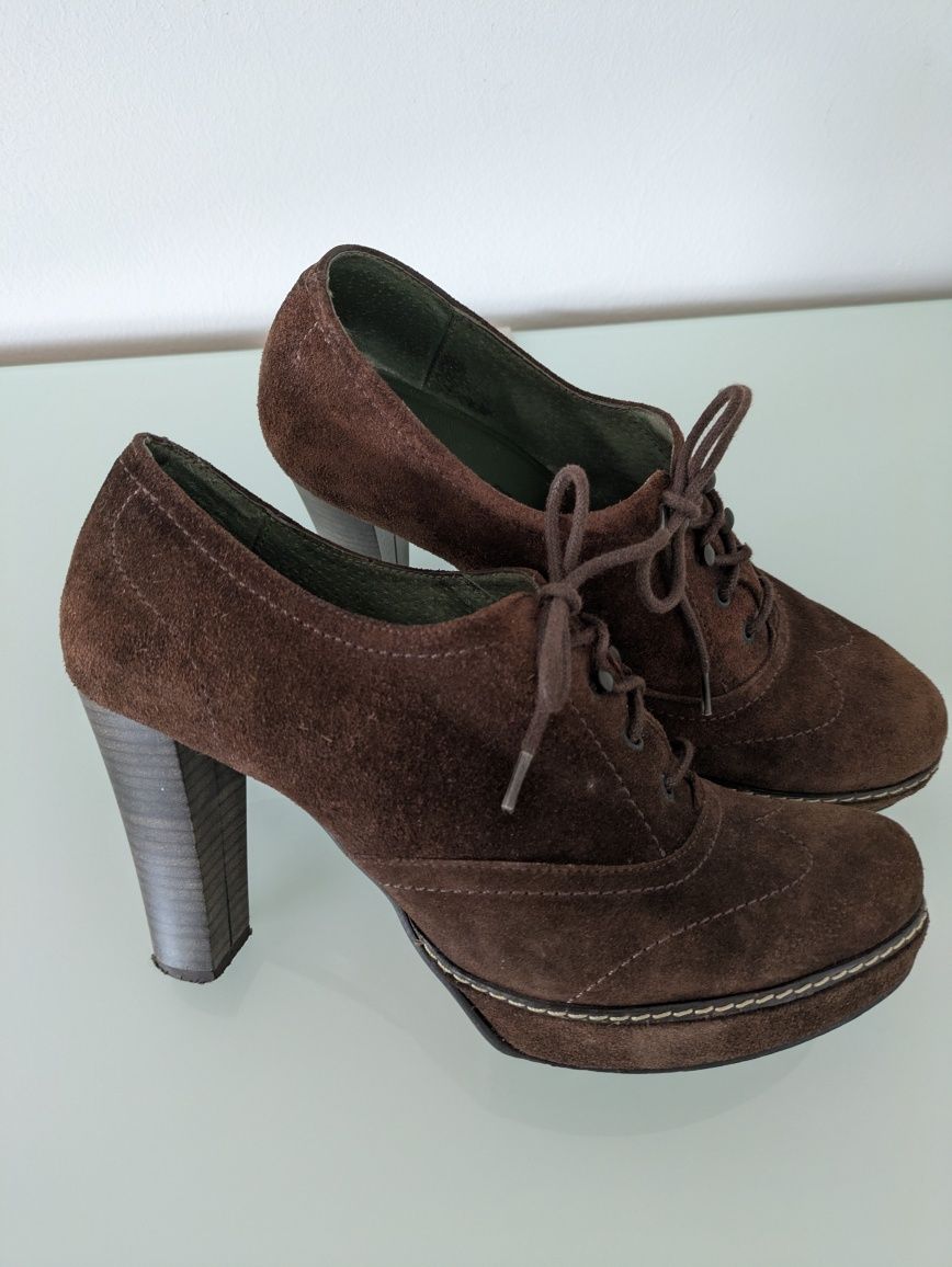 Botins de Salto Haity