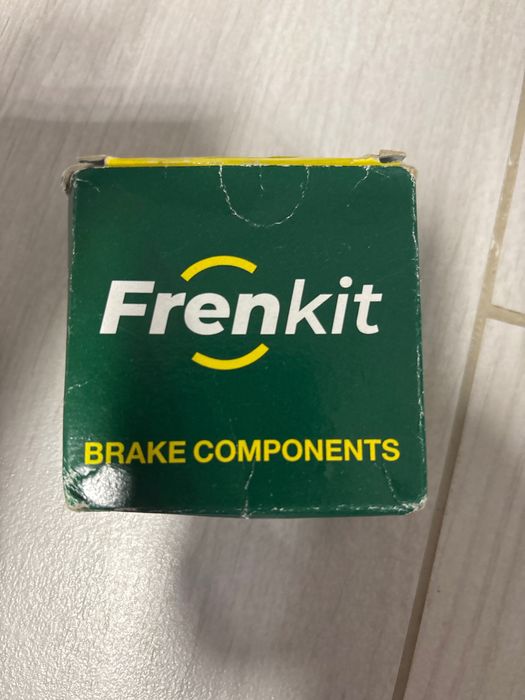 Ремкомплект заднего тормозного цилиндра Toyota Auris 2008