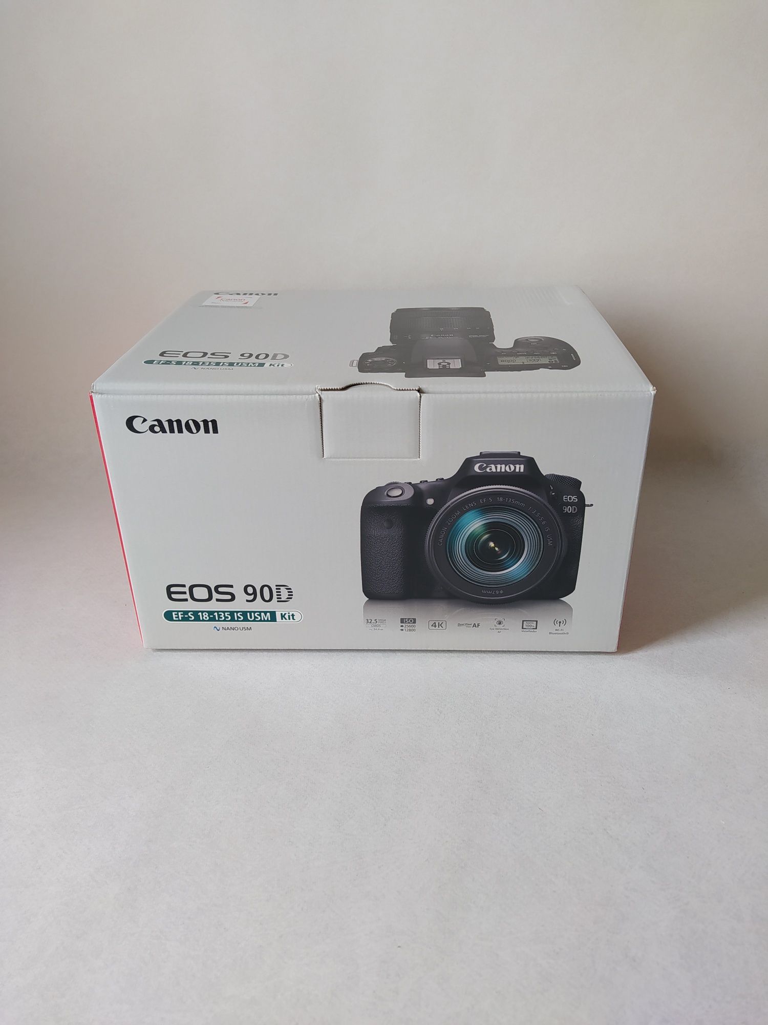 Фотоапарат Canon EOS 90D body