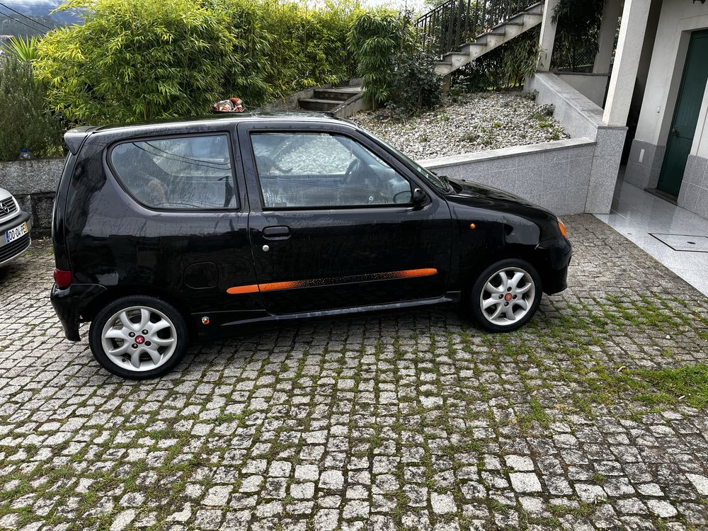 Fiat seiscento em bom estado pra quem gosta