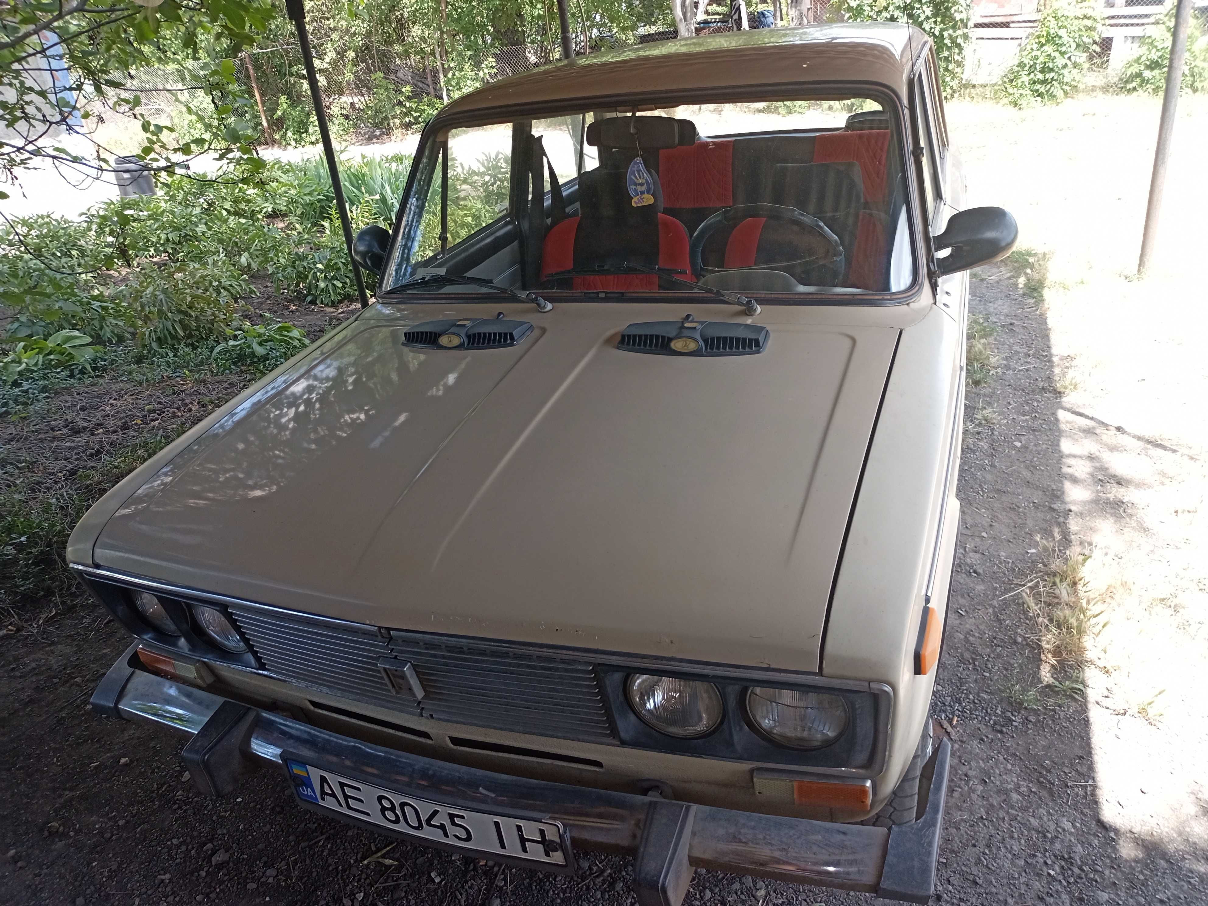 Автомобіль ВАЗ 2106