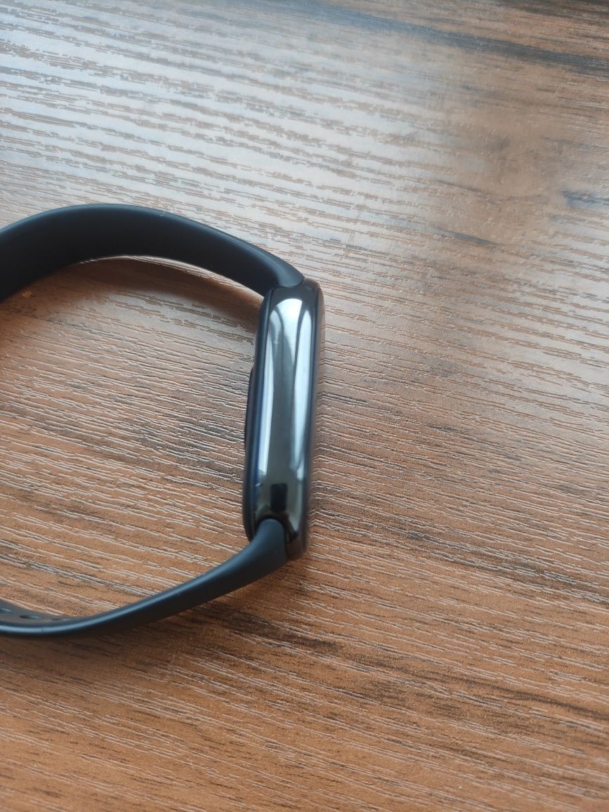 Продам Xiaomi Smart Band 8