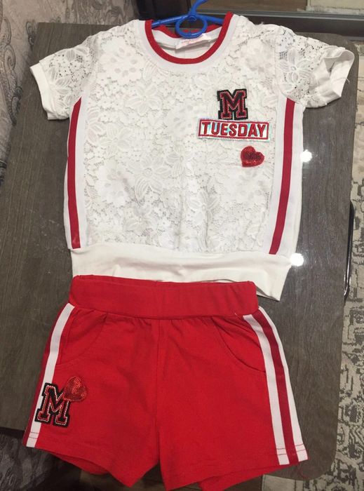 Плащ на дівчинку Bembi р.122, стан нового