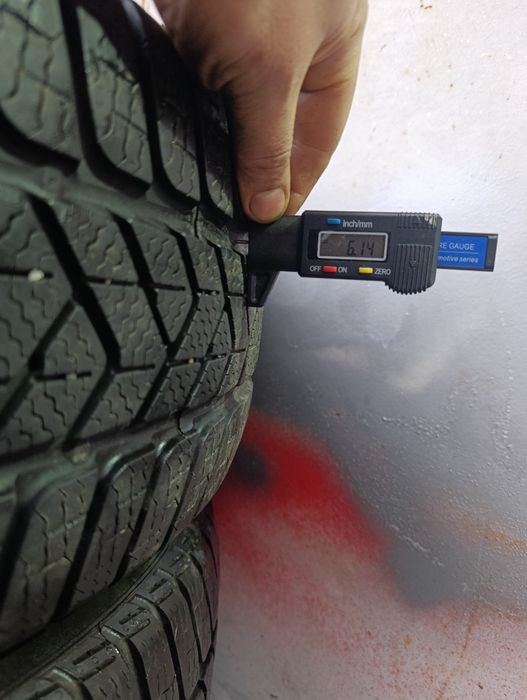 235/55/17 Pirelli sottozero 3