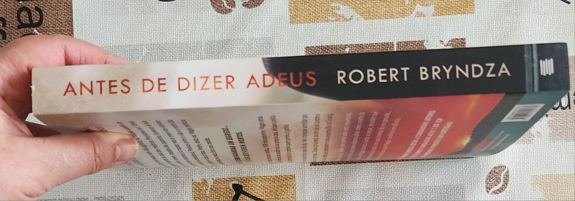 Livro Robert Bryndza