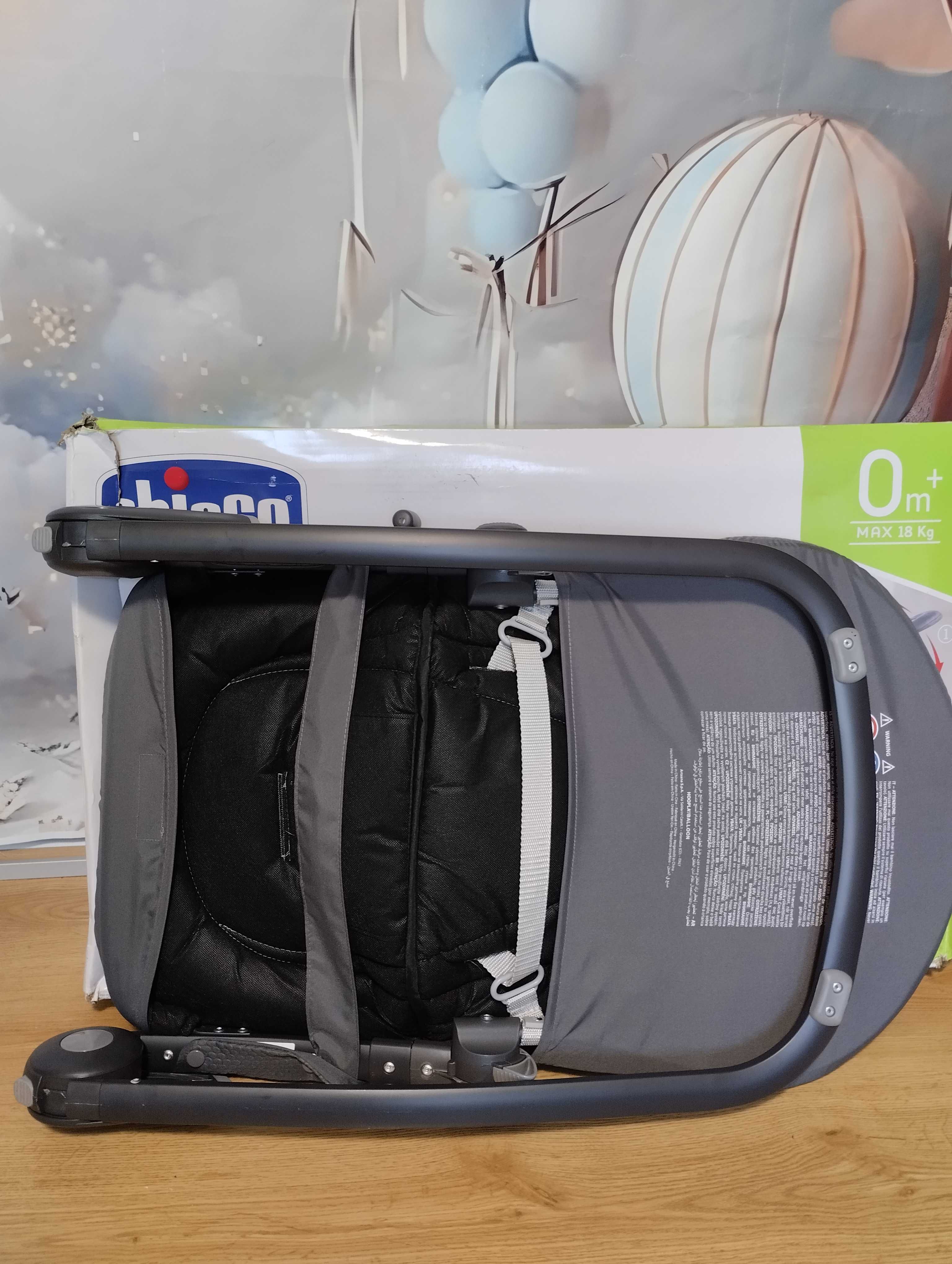 Chicco Leżaczek Hoopla Moon Grey do 18 kg z pałąkiem i zabawkami