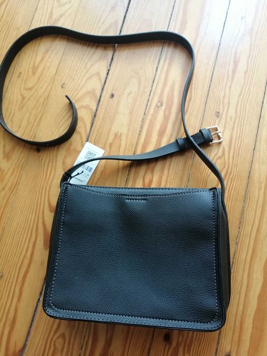Bolsa da PARFOIS preta, nunca usada.